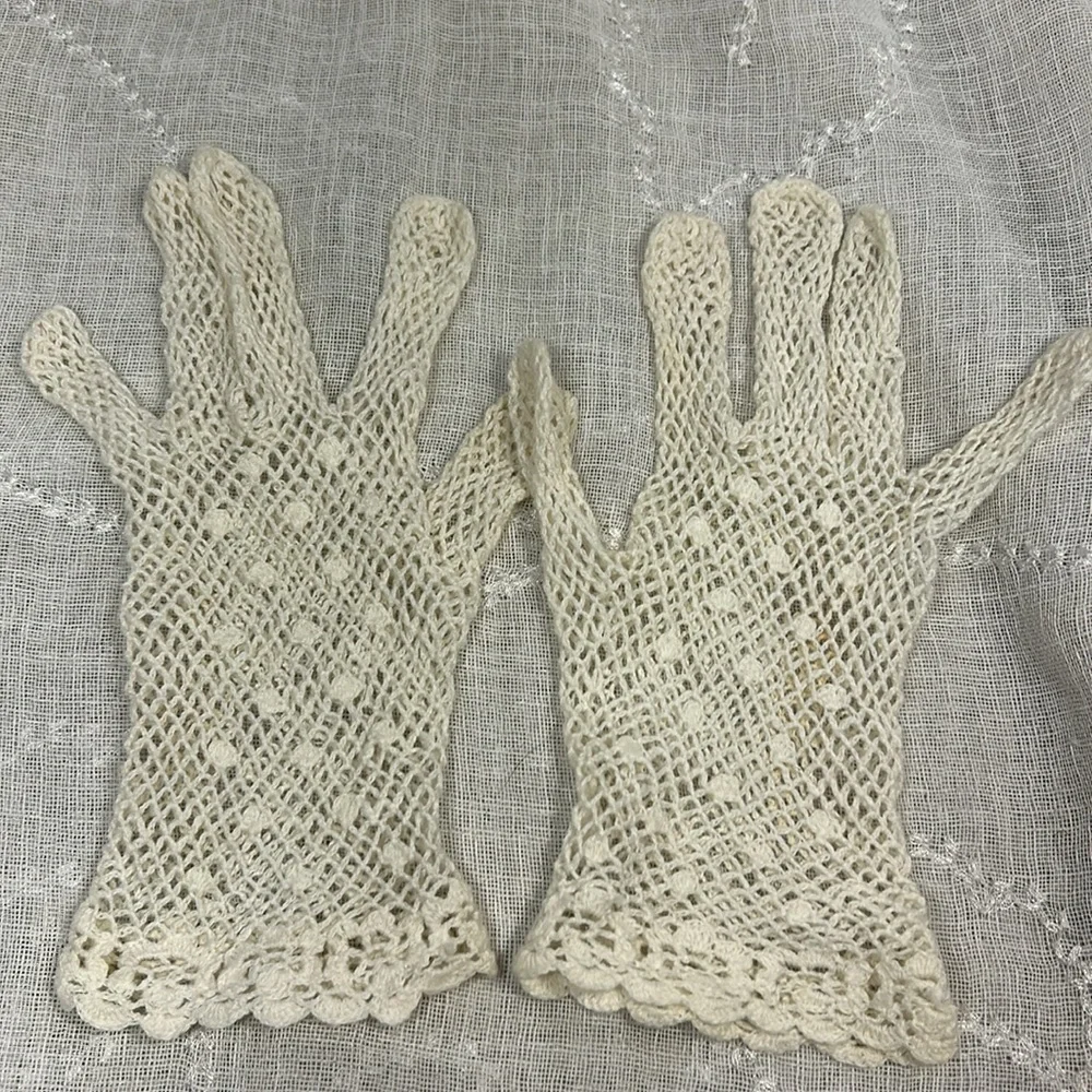 Vintage handmade crochet lace gloves
